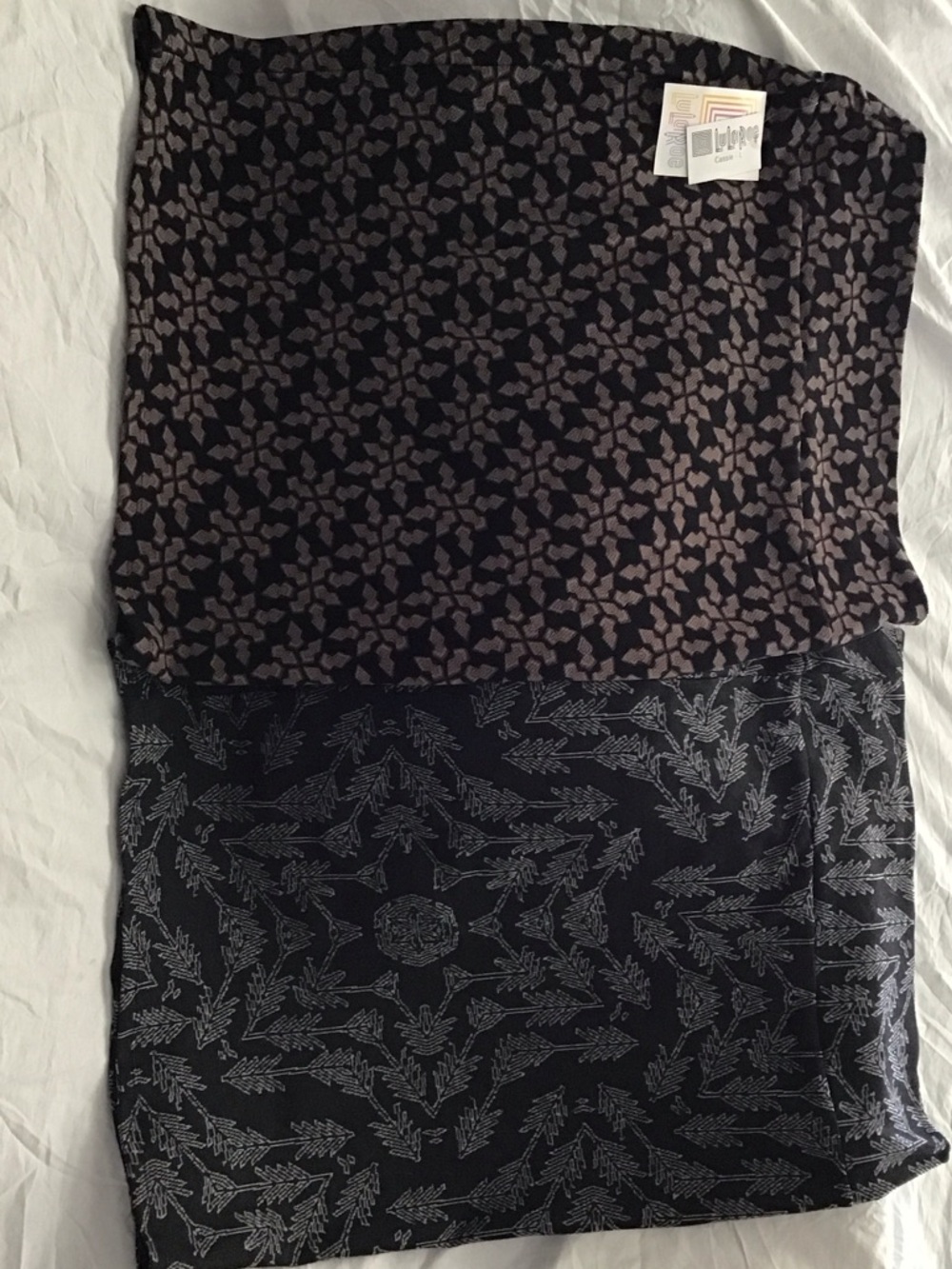 LuLaRoe Black with Taupe Geometric Floral Skirt